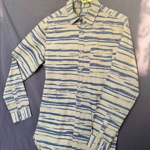 ****SOLD**Army ish slim fit men shirt. Size m or s